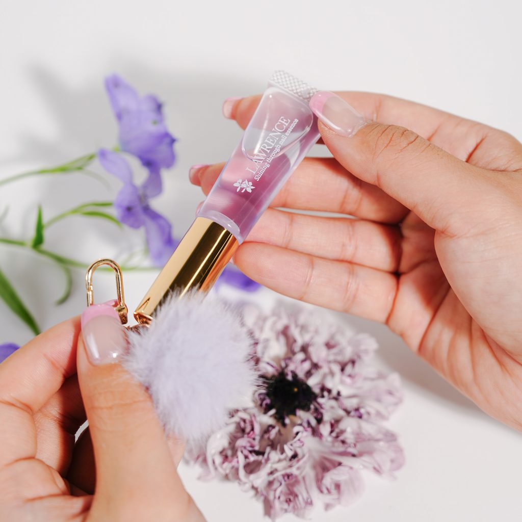 ロウレンス　シャイニングスルーネイルエッセンス　リアンマシェリ　5mL