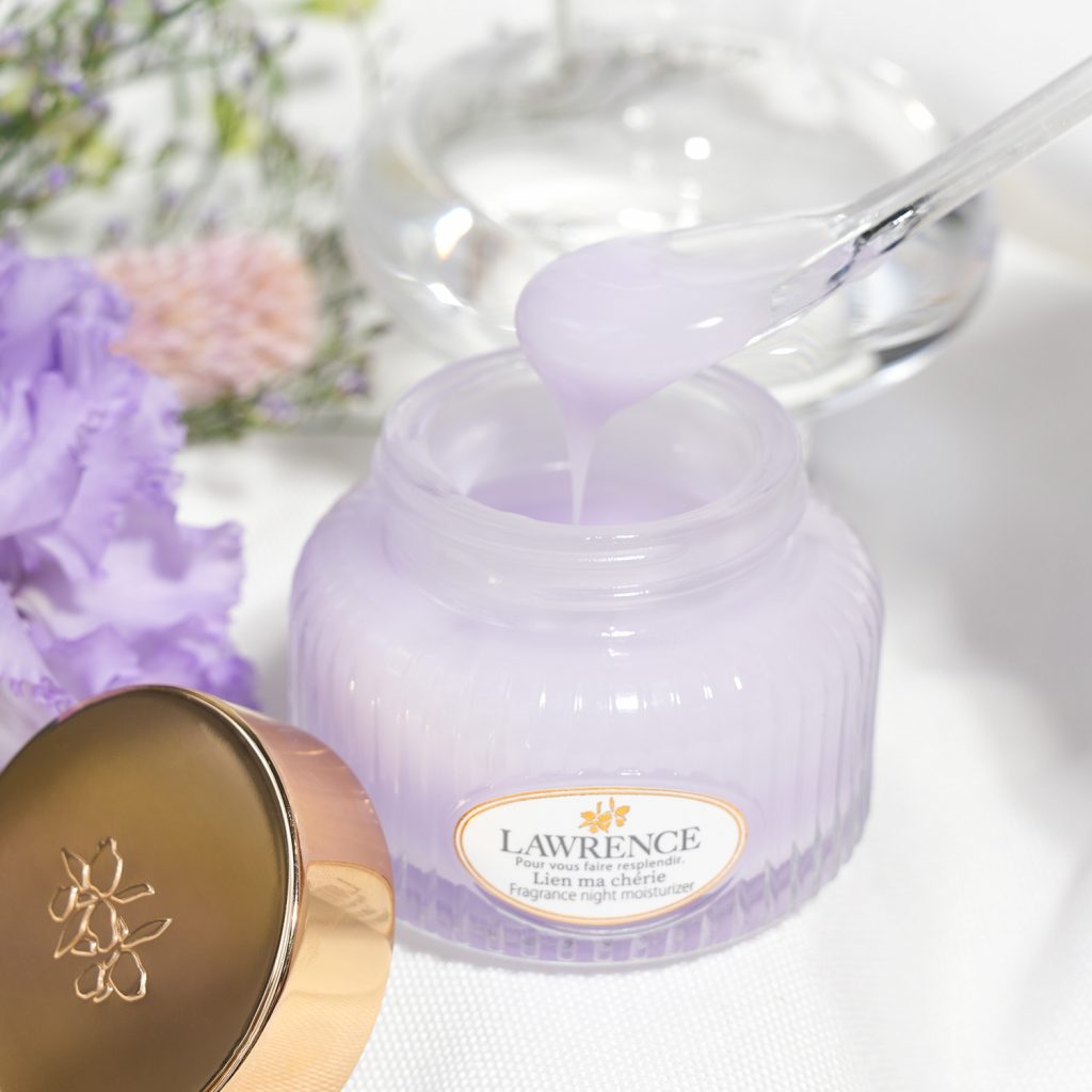 ナイト　モイスチャライザー＆オリジナルルームソックス　リアンマシェリ　ナイトモイスチャライザー45g / ルームソックス1組